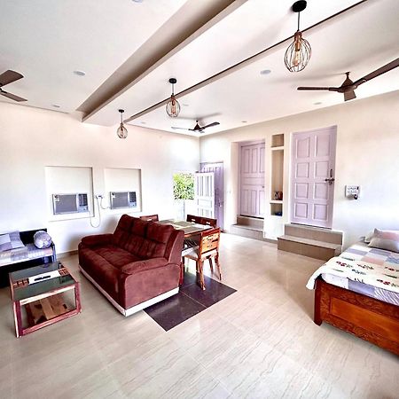 Вилла Gooseberry Garden Ayodhya Экстерьер фото