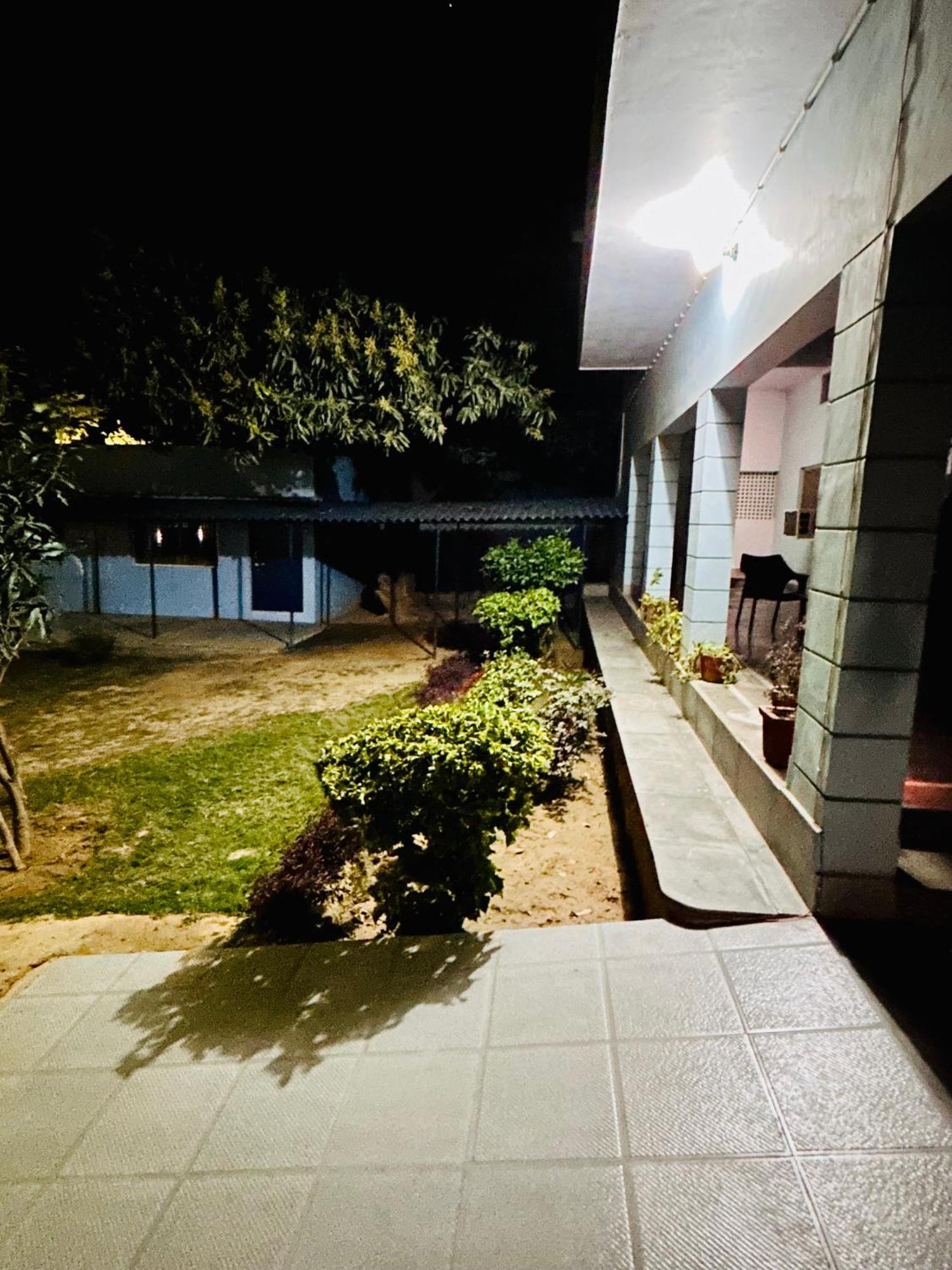 Вилла Gooseberry Garden Ayodhya Экстерьер фото